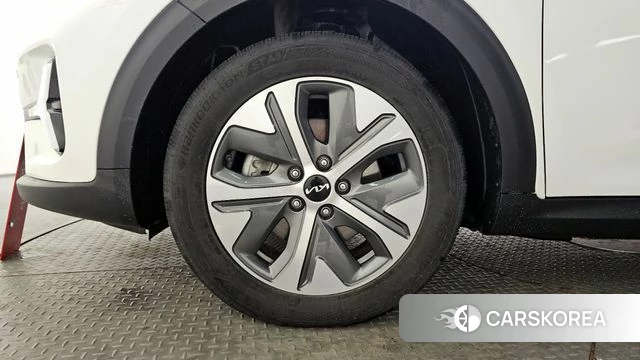 Kia Niro Plus id 3806196 из Кореи 15