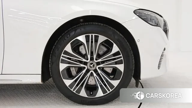 Mercedes-Benz E-Class W214 id 3590403 из Кореи 15