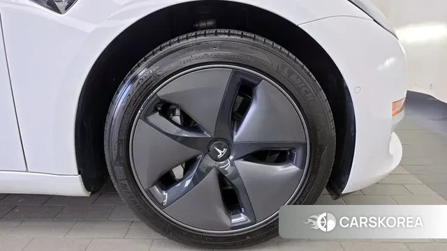 Tesla Model 3 id 3433934 из Кореи 15