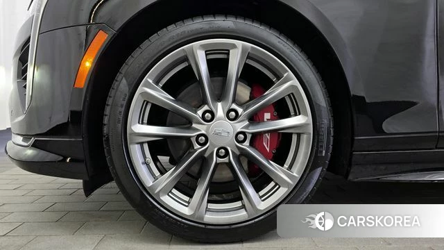 Cadillac CT4 id 3852735 из Кореи 15