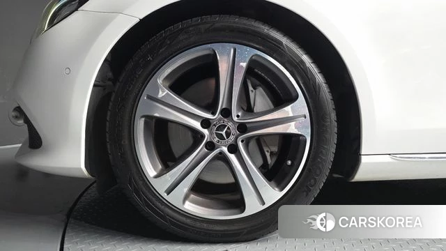 Mercedes-Benz E-Class W213 id 4785472 из Кореи 29