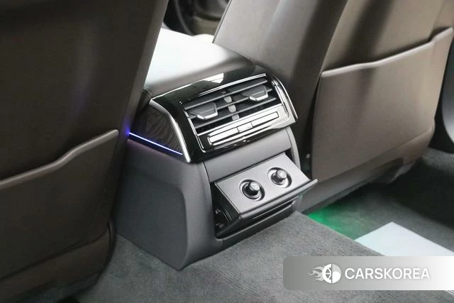 Audi A8 id 4264089 из Китая 26