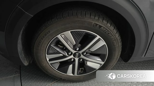 Kia The New Niro id 3819782 из Кореи 15