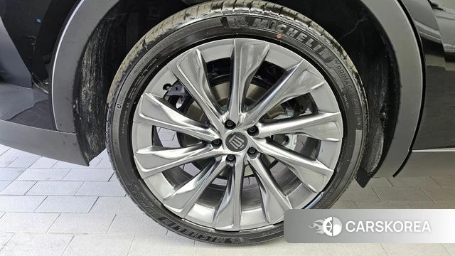 Toyota Crown Crossover id 3939756 из Кореи 15