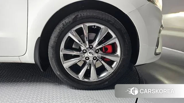 Kia The New Carnival id 3460148 из Кореи 15