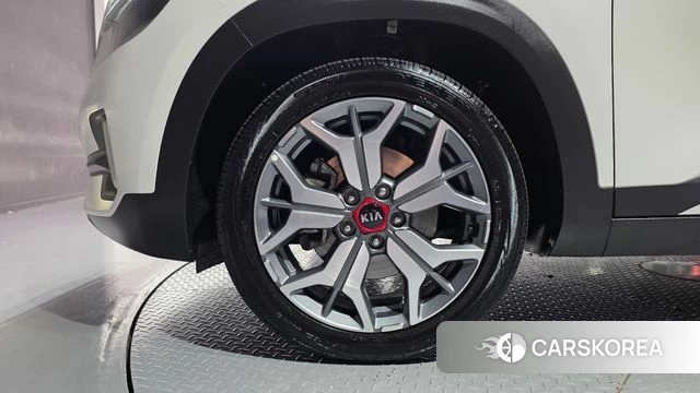 Kia Seltos id 4780408 из Кореи 15