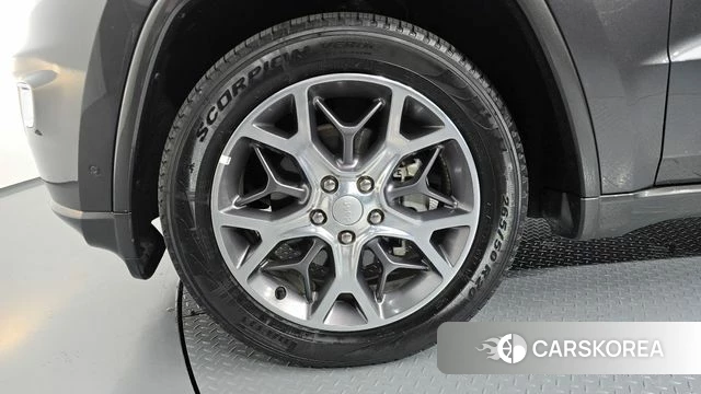 Jeep Grand Cherokee id 4331194 из Кореи 27