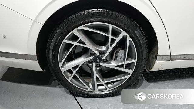Genesis G90 (RS4) id 4194832 из Кореи 29