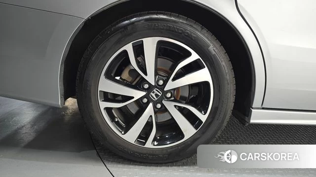 Honda Odyssey id 4552111 из Кореи 28