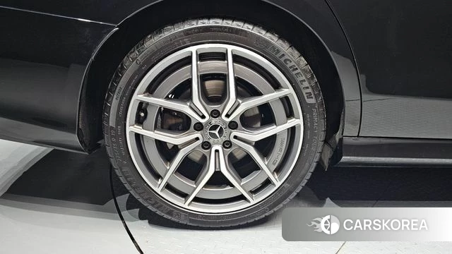Mercedes-Benz E-Class W213 id 4224318 из Кореи 28