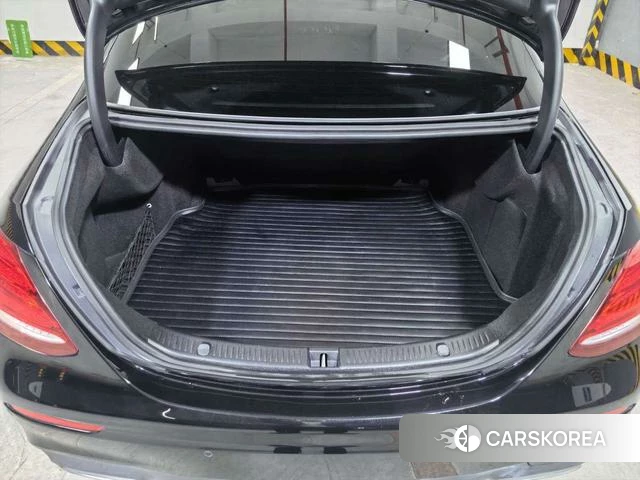 Mercedes-Benz E-class id 4210863 из Китая 10