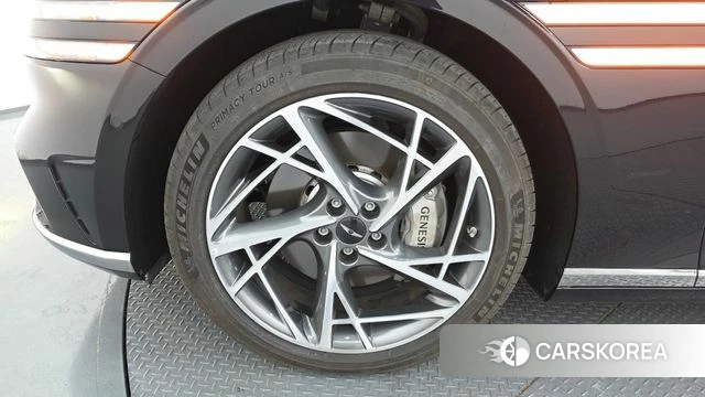 Genesis G90 (RS4) id 3902678 из Кореи 15