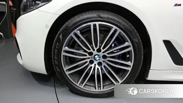 BMW 5 Series (G30) id 2976497 из Кореи 15