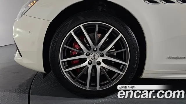 Maserati Ghibli id 2806531 из Кореи 15