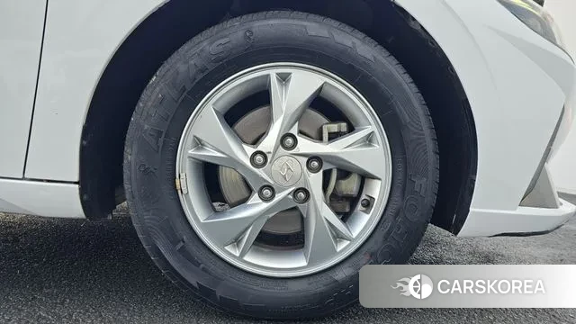 Hyundai Avante (CN7) id 3592782 из Кореи 15