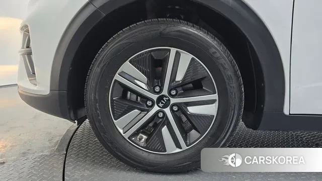 Kia The New Niro id 3742420 из Кореи 15