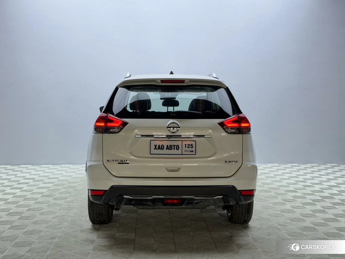 Nissan Qijun id 4512609 из Китая 10