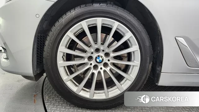 BMW 5 Series (G30) id 2981156 из Кореи 15