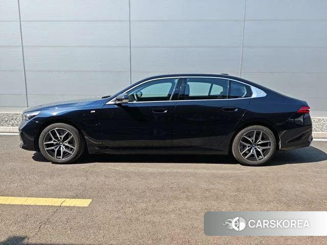 BMW i5 id 3939502 из Китая 8