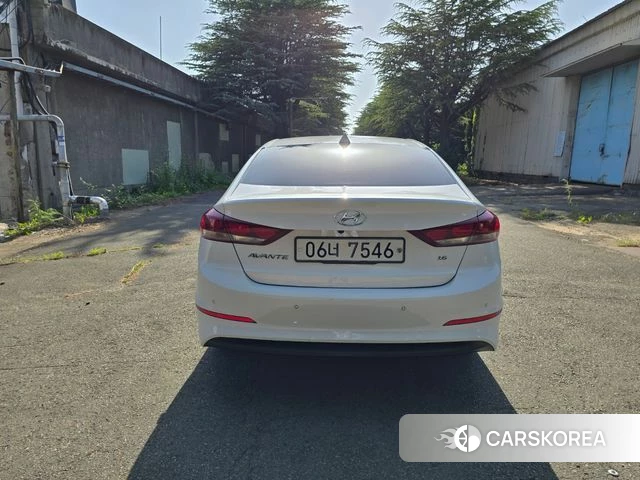 Hyundai Avante AD id 3857420 из Кореи 15