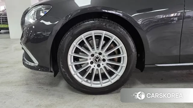 Mercedes-Benz E-Class W213 id 3702823 из Кореи 12