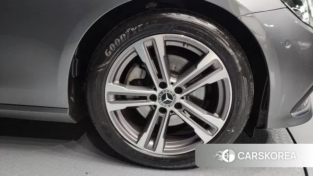 Mercedes-Benz E-Class W213 id 3437635 из Кореи 15