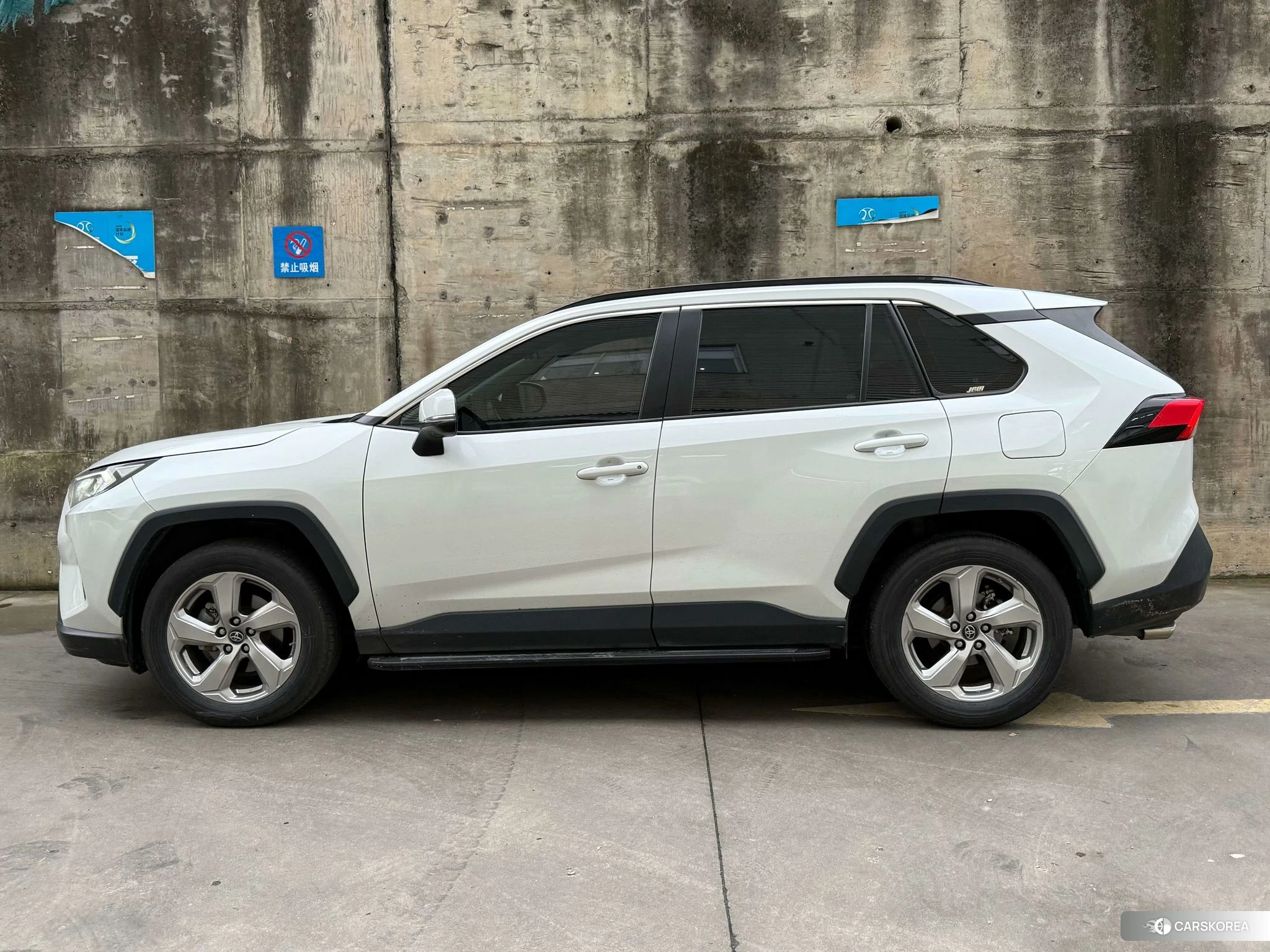Toyota RAV4 id 4510584 из Китая 9