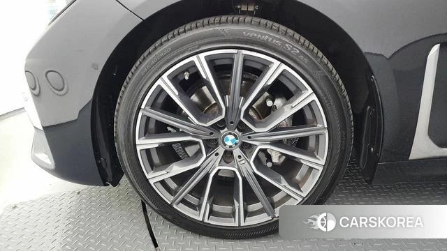 BMW 7 Series (G11) id 4429974 из Кореи 31
