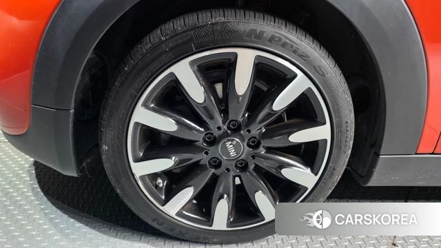 Mini Cooper S id 4741838 из Кореи 30