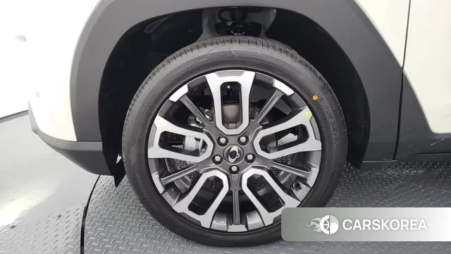 Ssangyong Torres id 3278606 из Кореи 15