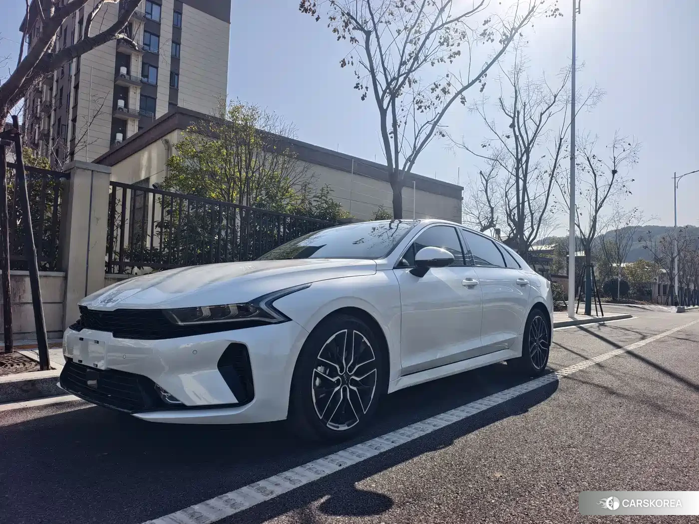 Kia K5 2026 Белый из Китая, фото 5