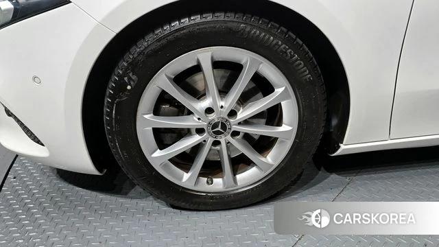 Mercedes-Benz A-Class W177 id 4356413 из Кореи 28