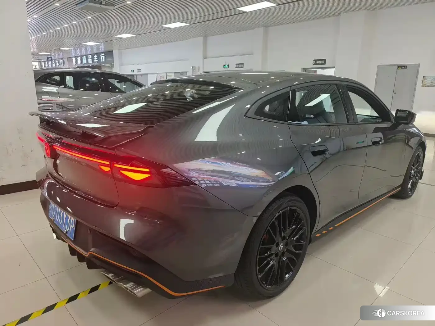 Chang'an UNI-V 2025 Silver/gray из Китая, фото 5