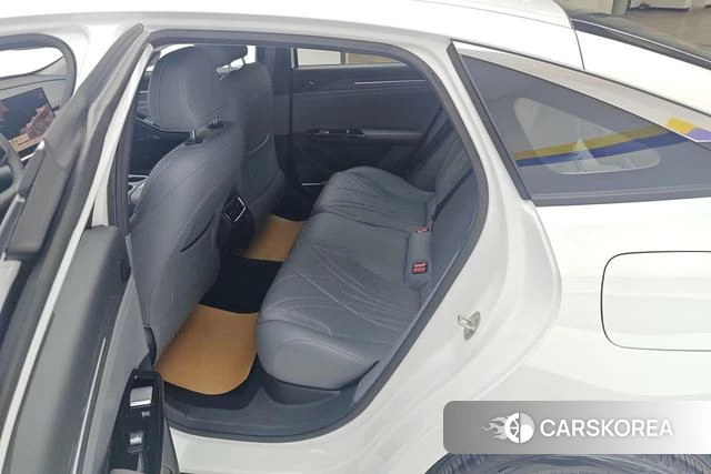 Geely Galaxy Galaxy L6 id 3908595 из Китая 12