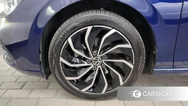 Volkswagen Golf 8th Generation id 4293043 из Кореи 27