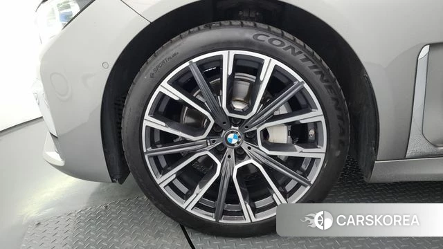 BMW 7 Series (G11) id 4396971 из Кореи 32