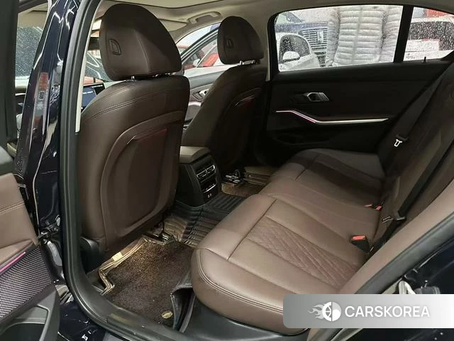 BMW 3 series 2023 Черный из Китая, фото 5