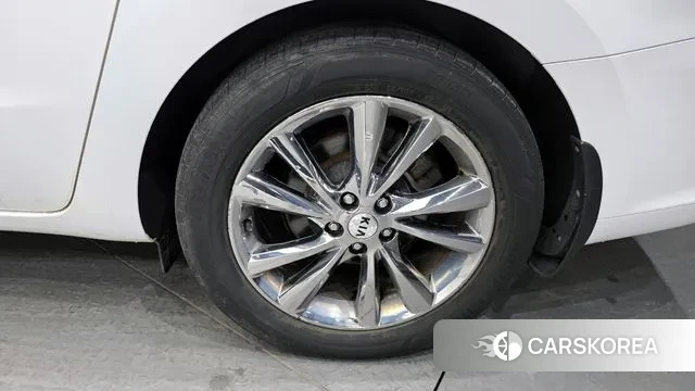 Kia The New Carnival id 3244062 из Кореи 15