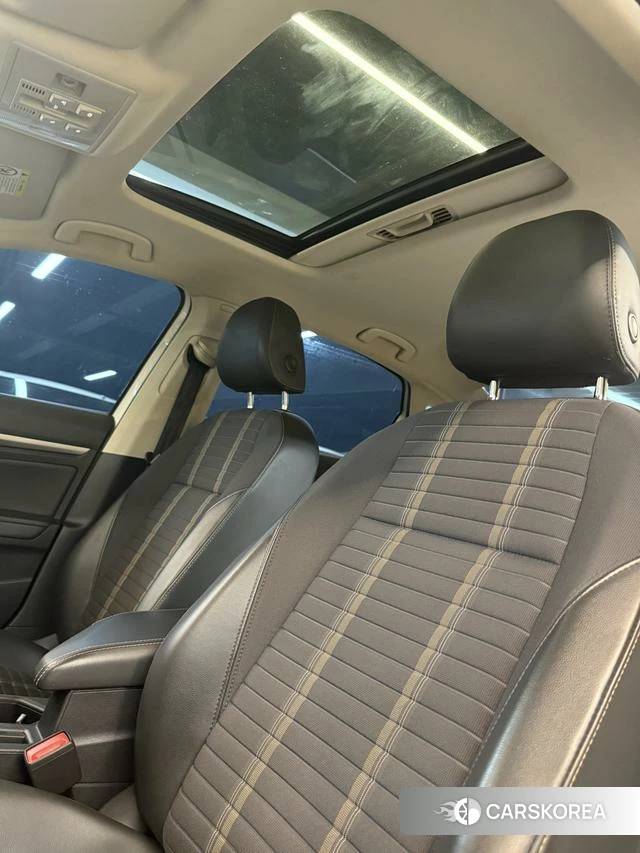Volkswagen Lavida id 4240860 из Китая 11