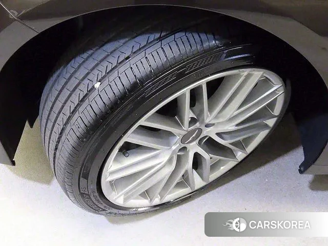 Genesis G70 id 3000156 из Кореи 15