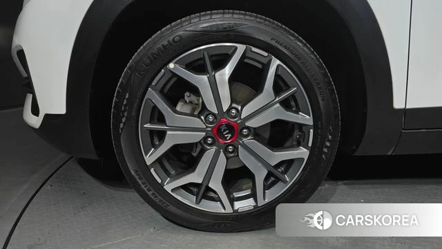 Kia Seltos id 4250987 из Кореи 15