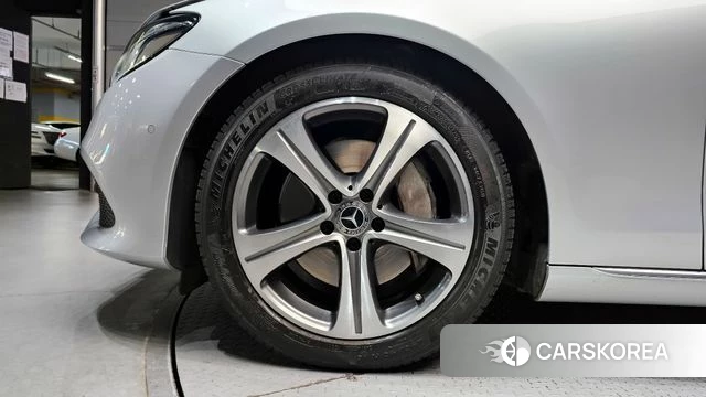 Mercedes-Benz E-Class W213 id 3880120 из Кореи 15