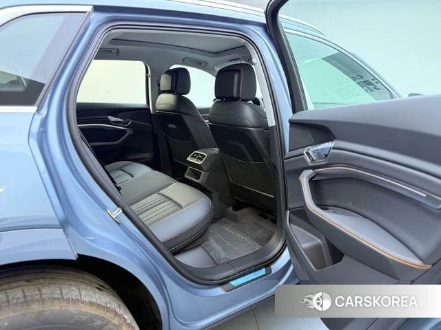 Audi e-tron id 4272349 из Китая 19