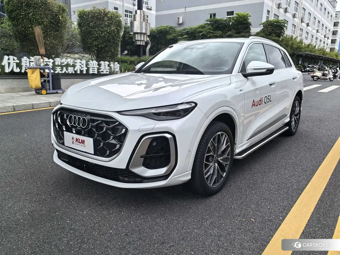 Audi Q5L 2026 Белый из Китая, фото 5