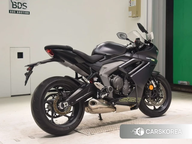Triumph DAYTONA 660 2024 из Японии