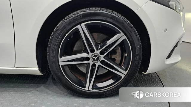 Mercedes-Benz A-Class W177 id 4632324 из Кореи 15