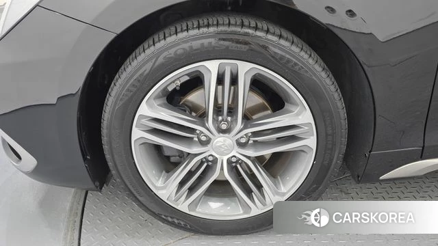 Hyundai Grandeur IG id 4424821 из Кореи 28
