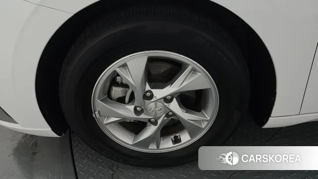 Hyundai Avante (CN7) id 3469276 из Кореи 15