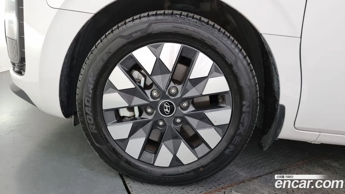 Hyundai Staria id 2098150 из Кореи 15