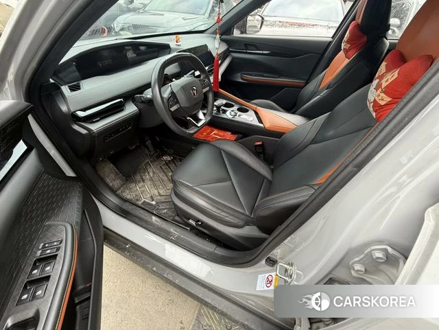 Chang'an UNI-V 2022 Серебристо-серый из Китая, фото 5
